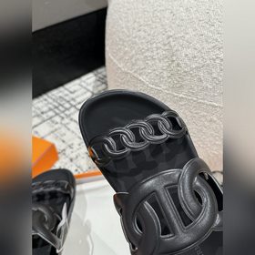 Версия высшего качества HERMES 24/ Новые сандалии Pig Nose Санда