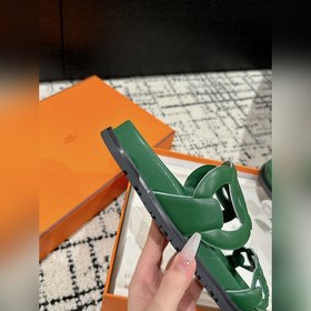 Версия высшего качества HERMES 24/ Новые сандалии Pig Nose Санда