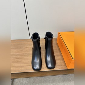 Hermes H Новая модель Hermes с круглым носком, высоким каблуком и