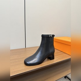 Hermes H Новая модель Hermes с круглым носком, высоким каблуком и