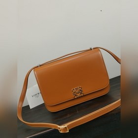 Оригинальная кожа NEW IN, коричневый Goya Шелковая кожаная сумка