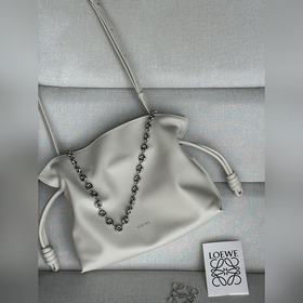 Оригинальная кожа, обновленная версия Flamenco от Loewe, средний 