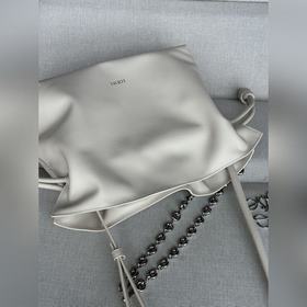 Оригинальная кожа, обновленная версия Flamenco от Loewe, средний 