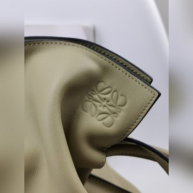 Оригинальная кожа, глинисто-зеленая 2020 Loewe обновленная версия