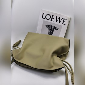 Оригинальная кожа, глинисто-зеленая 2020 Loewe обновленная версия