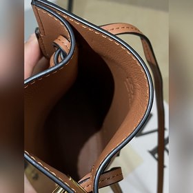 Чехол для телефона Loewe Dice, три цвета в наличии, модель 1007. 