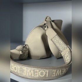 Оригинальная кожа Loewe 2025 Сумка в форме кролика В наличии М