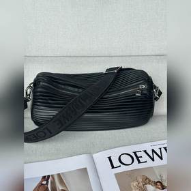 Оригинальная кожа loewe 2025 осень-зима Большой кожаный браслет