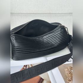 Оригинальная кожа loewe 2025 осень-зима Большой кожаный браслет 