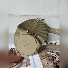 Оригинальная кожа loewe 2025 осень-зима Большая сумка-браслет из