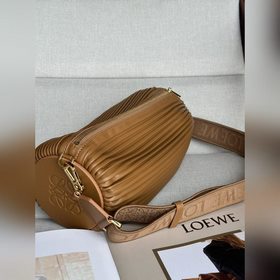 Оригинальная кожа loewe 2025 осень-зима Большая сумка-браслет из 