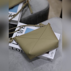 Оригинальная кожа L ewe Глянцевая кожа наппа Puzzle Fold Сумка-к