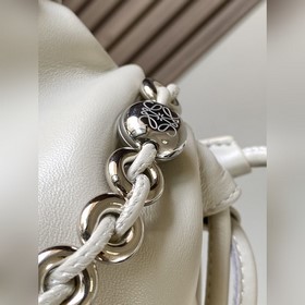 Оригинальная кожа [Модель, аналогичная модели знаменитости] Мини