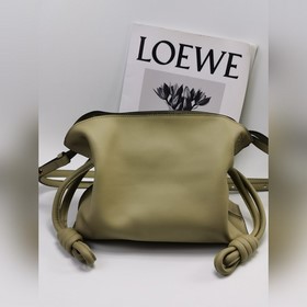 Оригинальная кожа 11046s Глиновая зеленая Loewe mini Flamenco, 