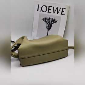 Оригинальная кожа 11046s Глиновая зеленая Loewe mini Flamenco, 