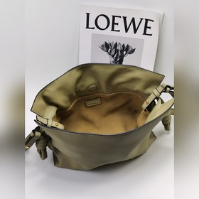 Оригинальная кожа 11046s Глиновая зеленая Loewe mini Flamenco, 