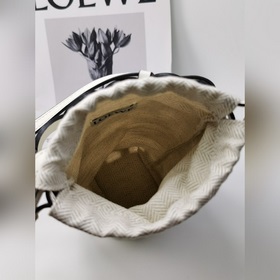 Оригинальный кожаный чехол для мобильного телефона Loewe. Произво