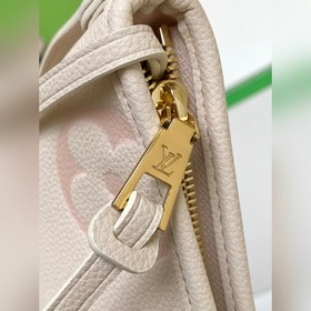 [Снято в Хайчжуань, отдельный дом] M24141 Ледяной белый CarryAll 