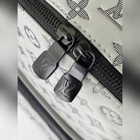 [Снято за пределами Хайчжуаня, в отдельном доме] M46105 серый M4