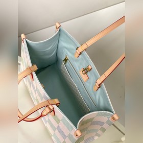 [Снято за пределами Хайчжуаня, в отдельном доме] N40518 Серия сум