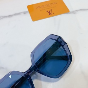 Louis Vuitton MOD： Z2269 Размер： 55-19-145