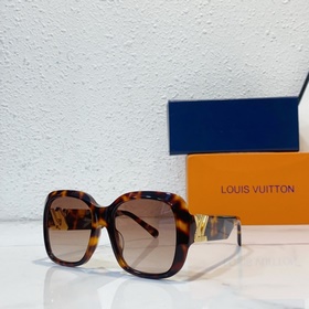 louis vuitton МОДЕЛЬ： Z2133E Размер： 54 x 19 x 140
