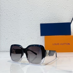 louis vuitton МОДЕЛЬ： Z2133E Размер： 54 x 19 x 140