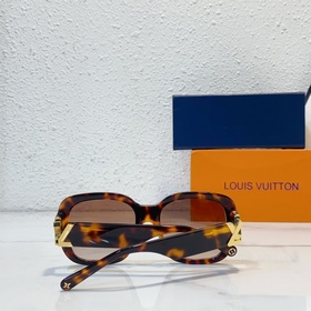 louis vuitton МОДЕЛЬ： Z2133E Размер： 54 x 19 x 140