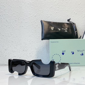 Off-White OW40006 с вырезами дырками. Простой дизайн, подходит ка
