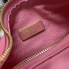 【Высококачественный оригинал】 Новейшая модная сумка Prada с золот