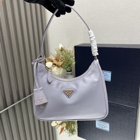 【Высококачественный оригинал】 Новейшая модная сумка Prada с золот