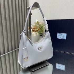 【Высококачественный оригинал】 Новейшая модная сумка Prada с золот