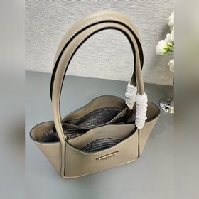 【Высочайшее качество】 Новая модель 1BG539 с плечевым ремнем уже в