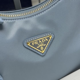 【Высочайшее качество】 Новейшая модная сумка Prada с золотыми мета