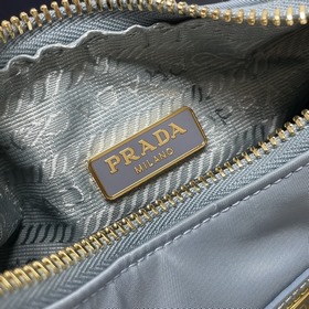 【Высочайшее качество】 Новейшая модная сумка Prada с золотыми мета
