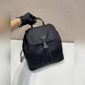 Сумка-рюкзак 1BZ830, большая Эта сумка изготовлена из импортного 