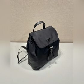 Сумка-рюкзак 1BZ830, большая Эта сумка изготовлена из импортного 
