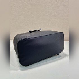 Сумка-рюкзак 1BZ830, большая Эта сумка изготовлена из импортного 