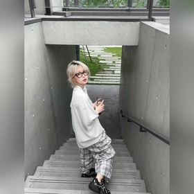 18-F 54 размер, оригинальная модель в черной опраме, в наличии