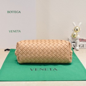 Летняя коллекция Bitters Venetia 2025 возвращает сумку Lauren 1 в