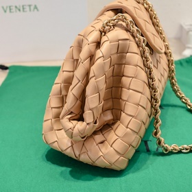 Летняя коллекция Bitters Venetia 2025 возвращает сумку Lauren 1 в