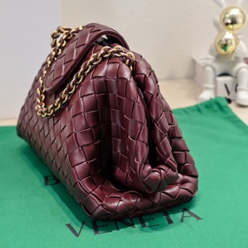 Летняя коллекция Bitters Venetia 2025 возвращает сумку Lauren 1 в