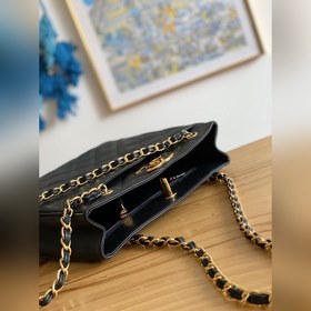 В наличии    Сумка для покупок Chane Vintage Золотая застежка