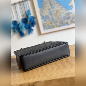 В наличии    Сумка для покупок Chane Vintage Золотая застежка