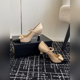 Chanel 24 новые туфли с квадратным носком, тонким каблуком и бант