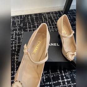 Chanel 24 новые туфли с квадратным носком, тонким каблуком и бант
