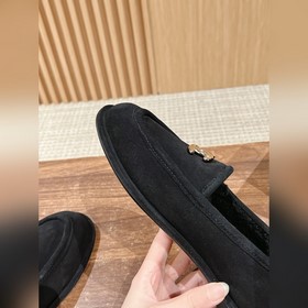 Chanel   Меладе замшевые лоферы с пуговицами, очень милые, кожа