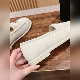 Chanel   Меладе замшевые лодочки с пуговицами. Очень милые, из 