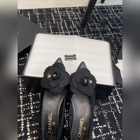 Chanel 24ss Новые туфли Mary Jane с заостренным носком и камелией