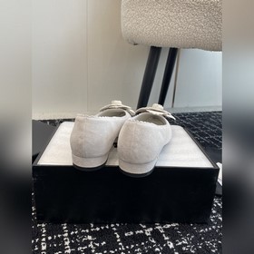 Chanel 24ss Новые туфли Mary Jane с заостренным носком и камелией